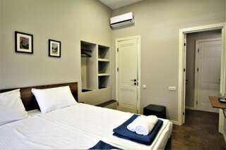 Мини-отель Hotel Loft Тбилиси Двухместный номер Делюкс с 1 кроватью или 2 отдельными кроватями-15